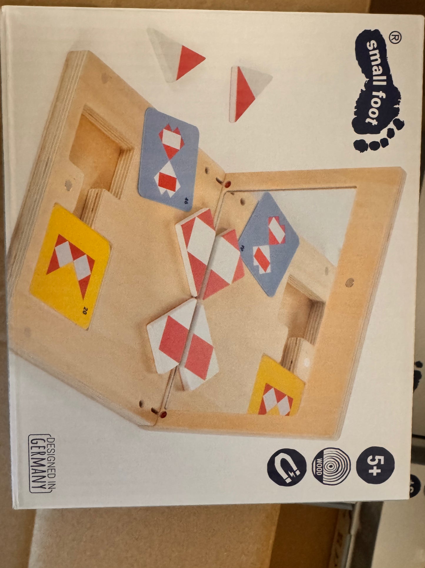 Symmetriespiel mit Spiegel